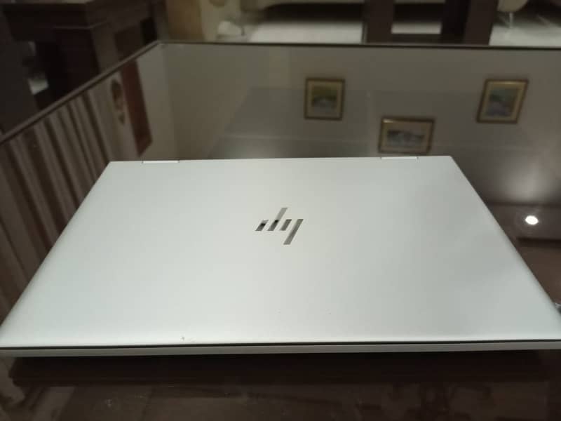 HP elitebook i7 tablet convertible 360° rotation 1