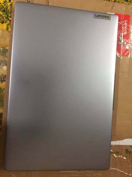 Lenovo IdeaPad slim 3 1