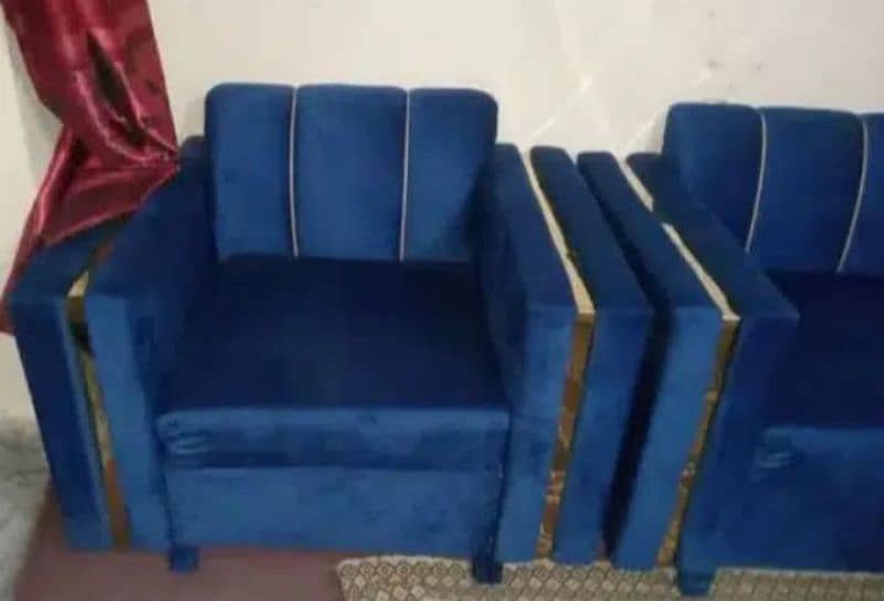 New Design Brace Sofa Set. 1