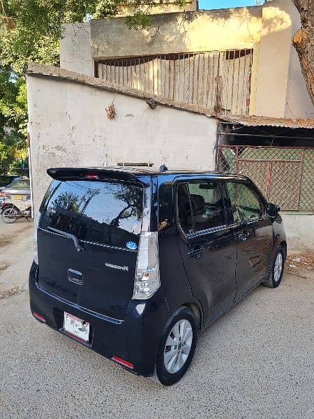 Suzuki Wagon R 2014 1