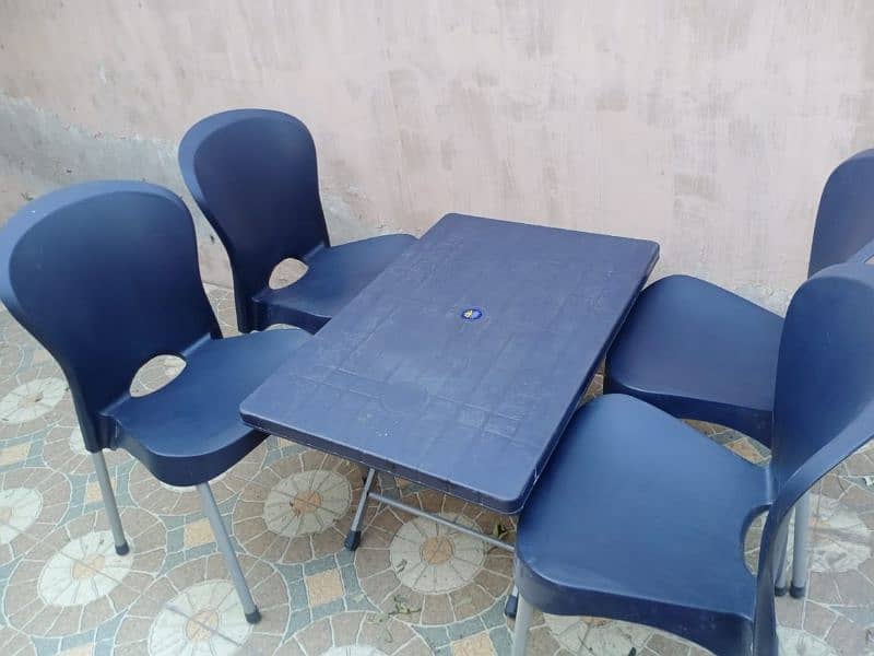 Original Boss Folding Table Set For Sale 0