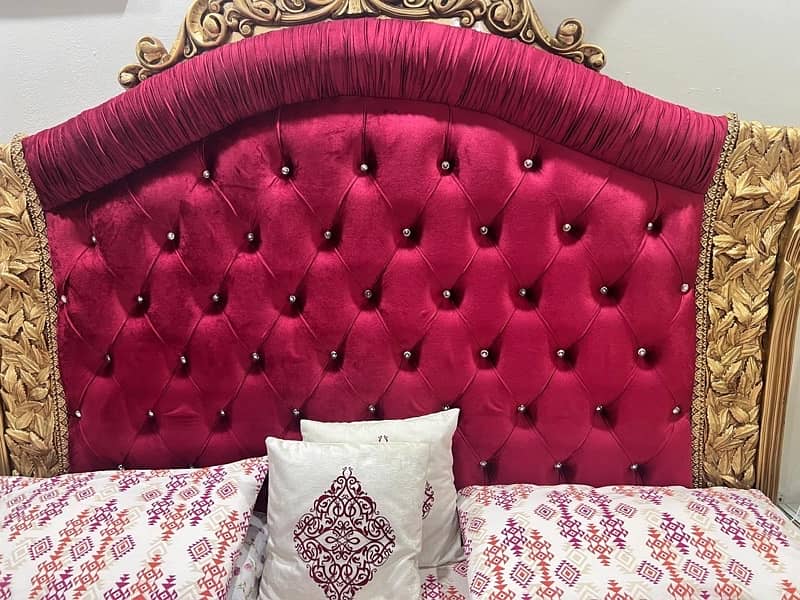 Original Wood Royal Poshish Furniture Bed Set 0