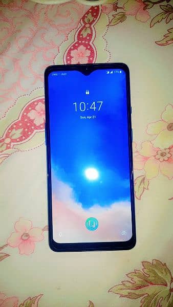 OnePlus 7t 8 128 sub Kuch ok hai with charger 1