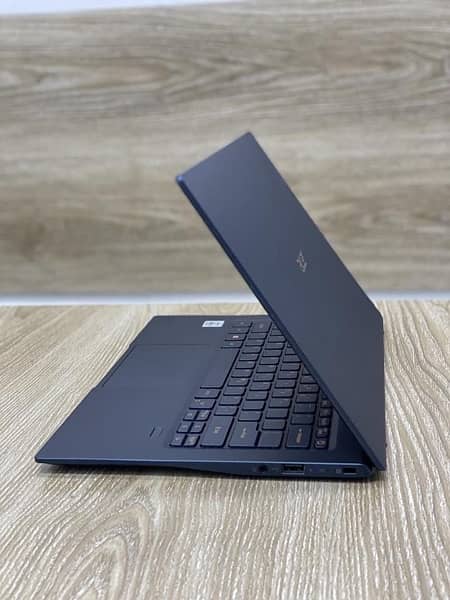 ACER (SWIFT) Core i7 10th Generation (Premium Laptop) Light Weight 3