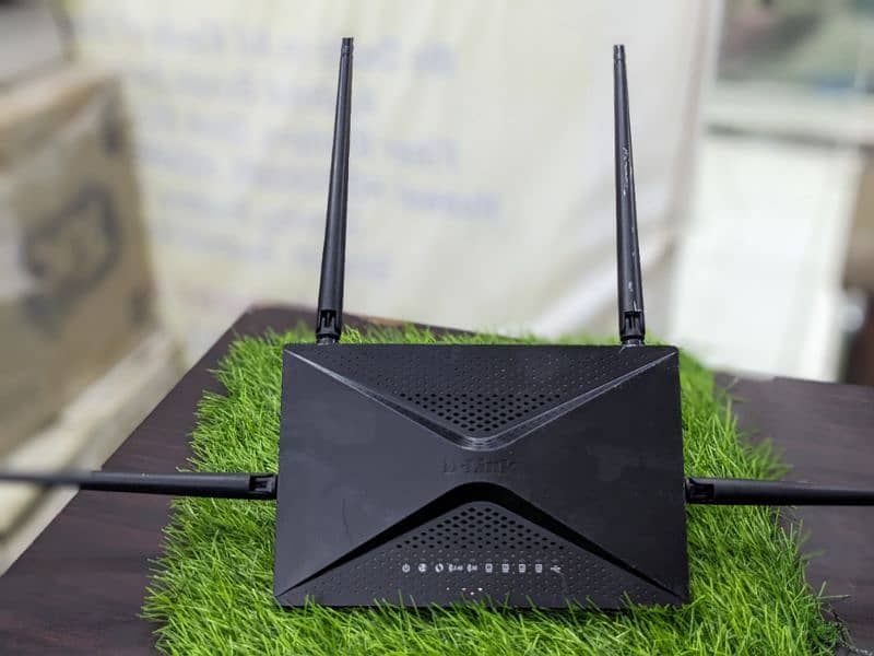 D-Link 853 Dual band AC 1300 Gaming Wifi Router Fresh stock available 2