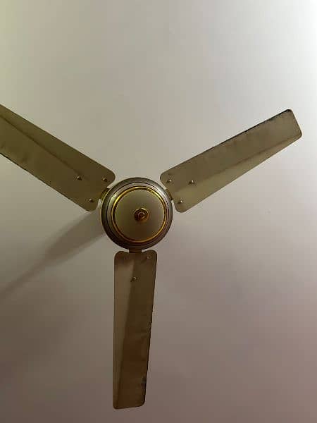 Almost New 3 Ceiling Fan Super Fast Speed 10/10 2