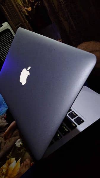 macbook air 2015 11inch core i5 4