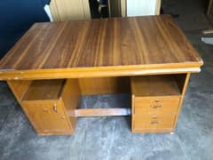 Used office table 0