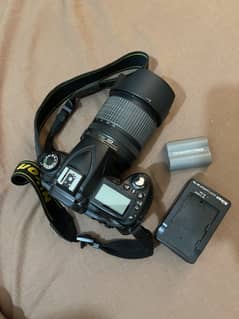 Nikon D90 DSLR Camera with 18-105mm Lens, Mint Condition