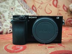 Sony APSC a6000 Mirrorless with Box  Almost New