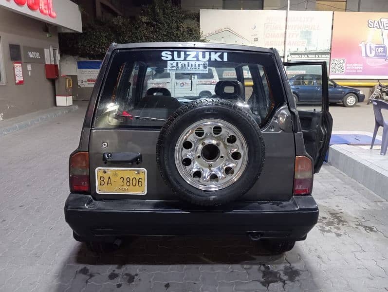 Suzuki Vitara 1990 Model, ac, total geniun, 6