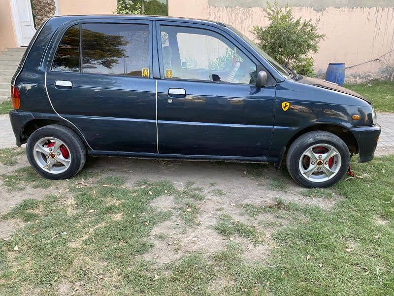 Daihatsu Cuore 2004 11