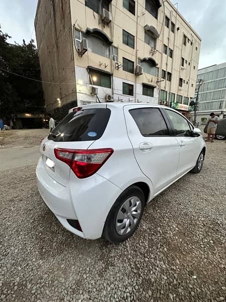 Toyota Vitz 2020/2023 4
