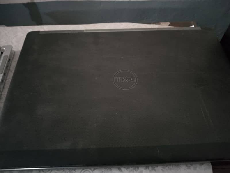 Dell Precision 7520 . . . 16/256 Gaming laptop 3