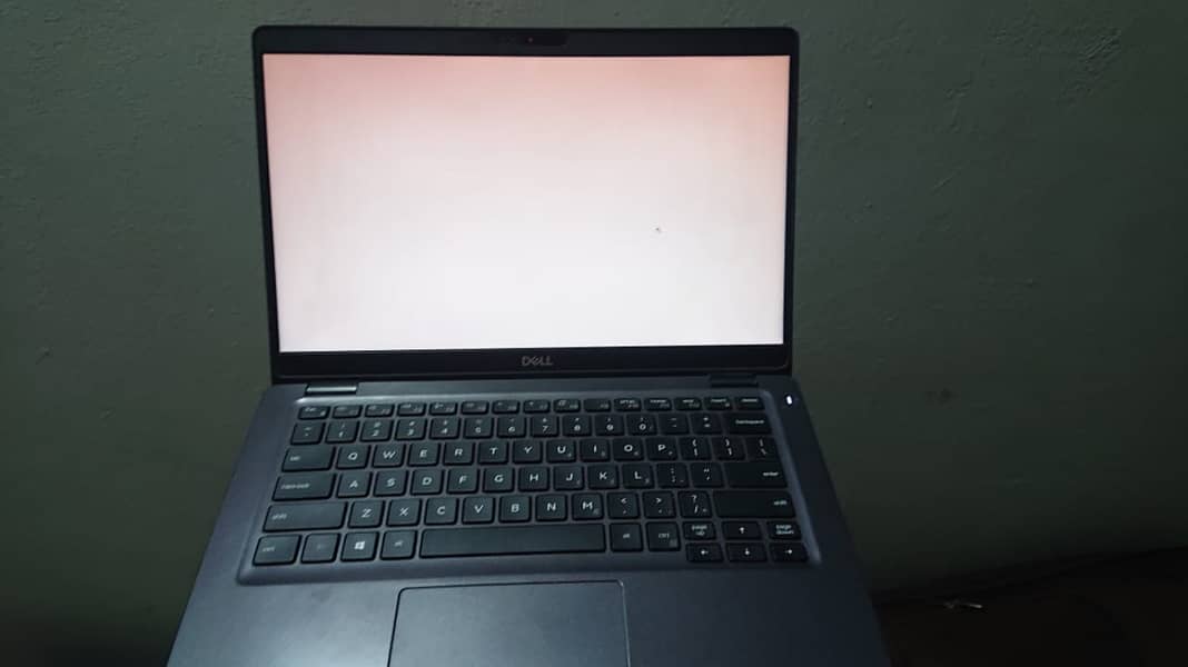 8th Gen i3 Dell Latitude 5300 Laptop in Excellent Condition for Sale 3
