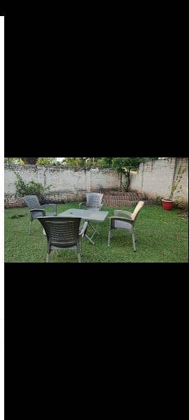 PLASTIC OUTDOOR GARDEN CHAIRS TABLE SET AVAILABLE FOR SALE 2