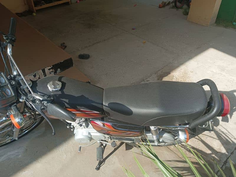 For Sale: 2022 Honda CG125 - Previously Owned by an Army Officer 5