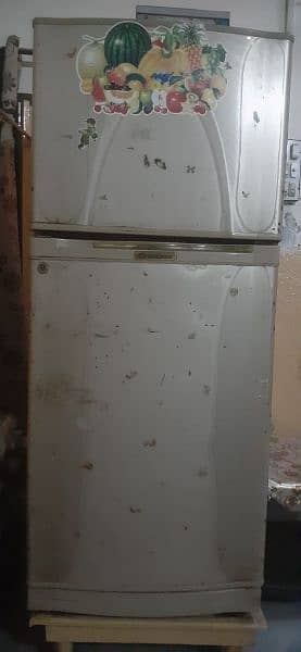 Dowlance fridge for sale 4