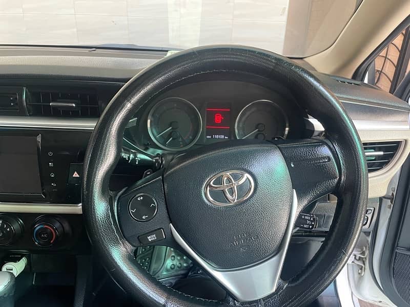 Toyota Altis Grande 2015 3