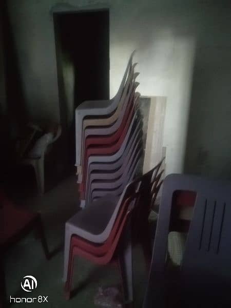 boss plastic chairs 2