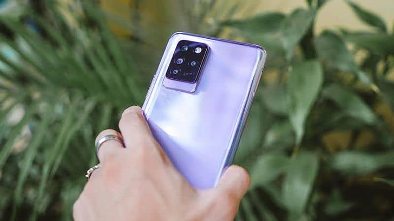 note 10 pro 8 128  lush phone with box charger 1