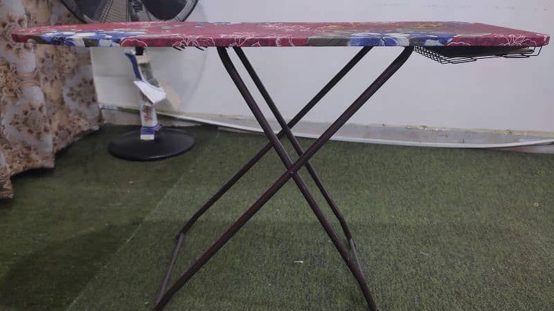 Iron stand for Sale 0