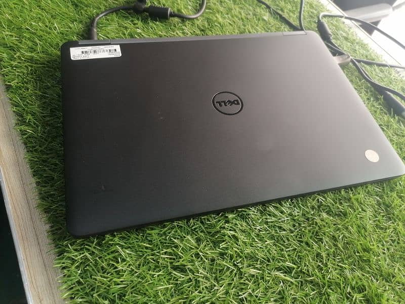 Dell 7270 i5 6th gen 11