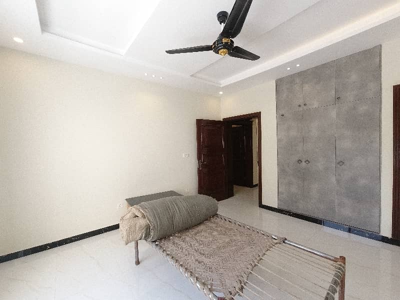 Unoccupied Good Location House Of 10 Marla Is Available For Sale In DHA Defence 18