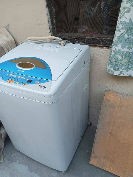 automatic washing machine (Toshiba made in Japan Tokyo) 2