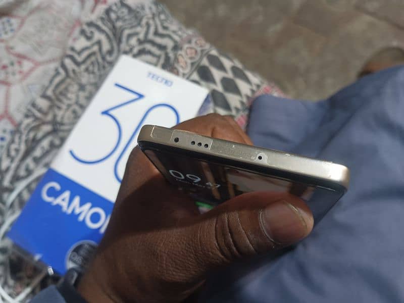tecno camel 30 good condition 10 hand by 10 7