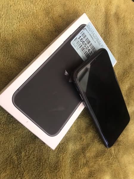iPhone 11 64GB with box Exchange possible 1