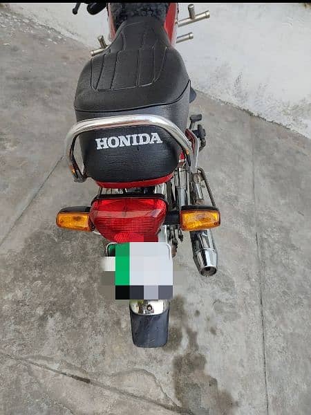 Honda CD 70 2015 ( Don't contact if you have low Budget 70000) 3