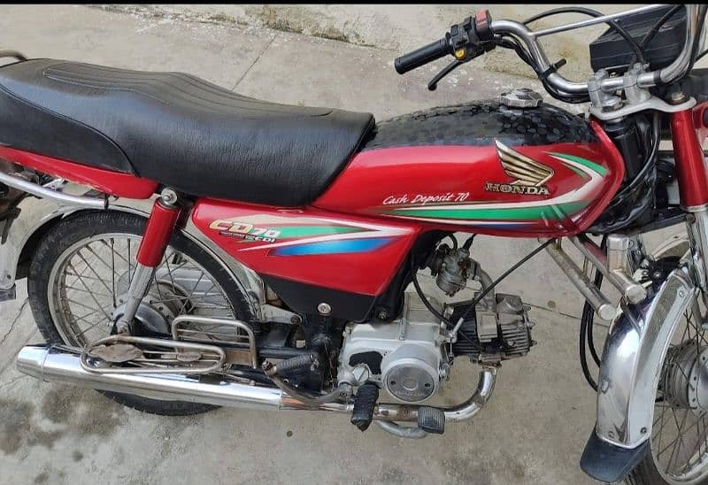 Honda CD 70 2015 ( Don't contact if you have low Budget 70000) 4