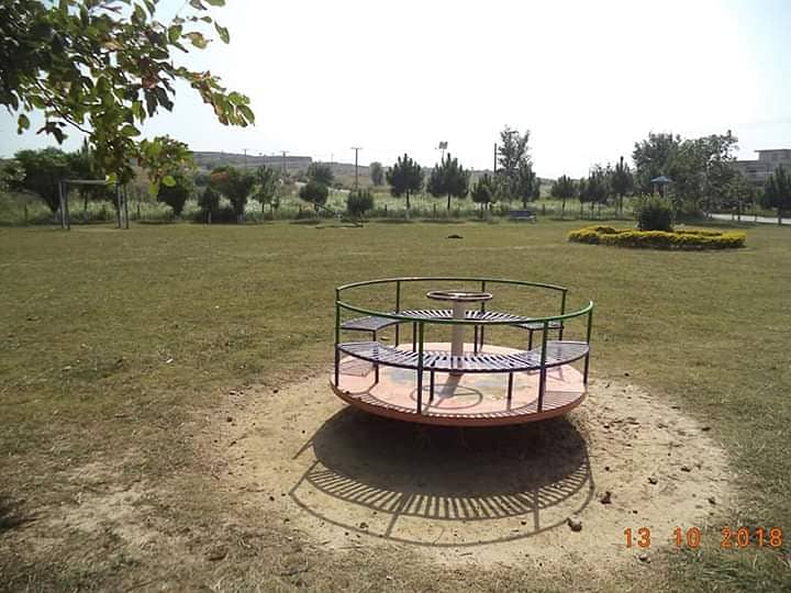 2 Kanal Green Belt Residential Plot For Sale. In Margalla View Co-operative Housing Society. MVCHS D-17 Islamabad. 9