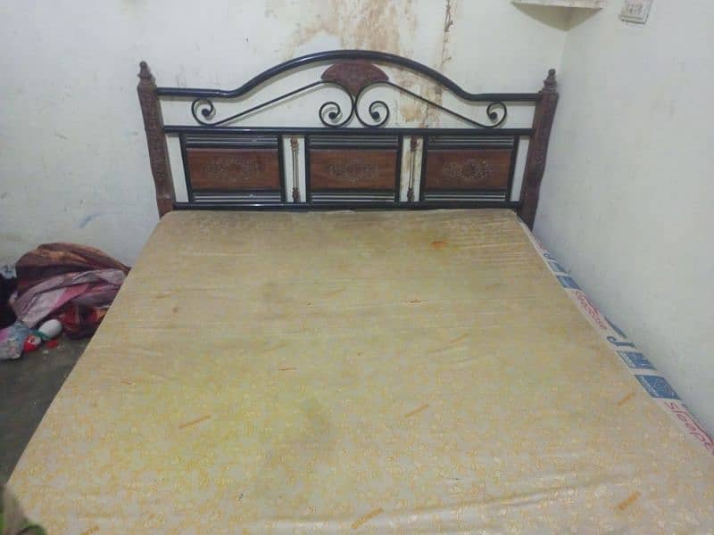 25000 double bed and mattres. 3