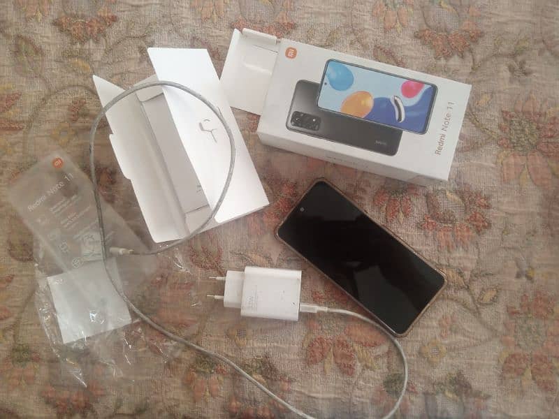 Redmi Note 11 4+2 /128 with Original Fast Charger and Box 2