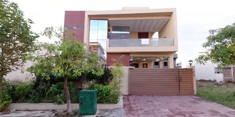 Triple Storey 10 Marla House For Sale 0