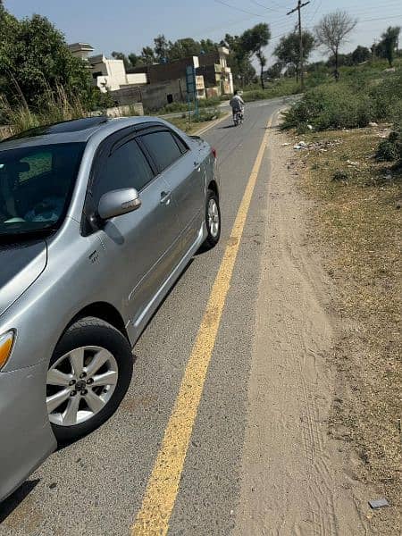 Toyota Corolla Altis 2014 5