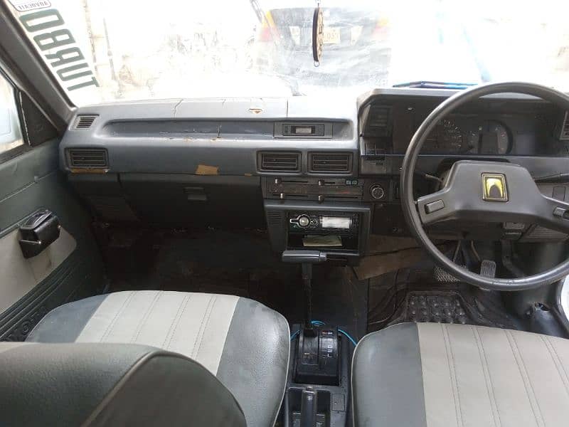 Toyota Corolla Gl Saloon 1986 Automatic 6