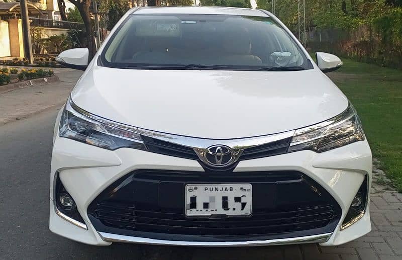 Toyota Corolla Altis 2022 1.6X special edition with sunroof 6