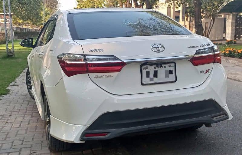 Toyota Corolla Altis 2022 1.6X special edition with sunroof 10
