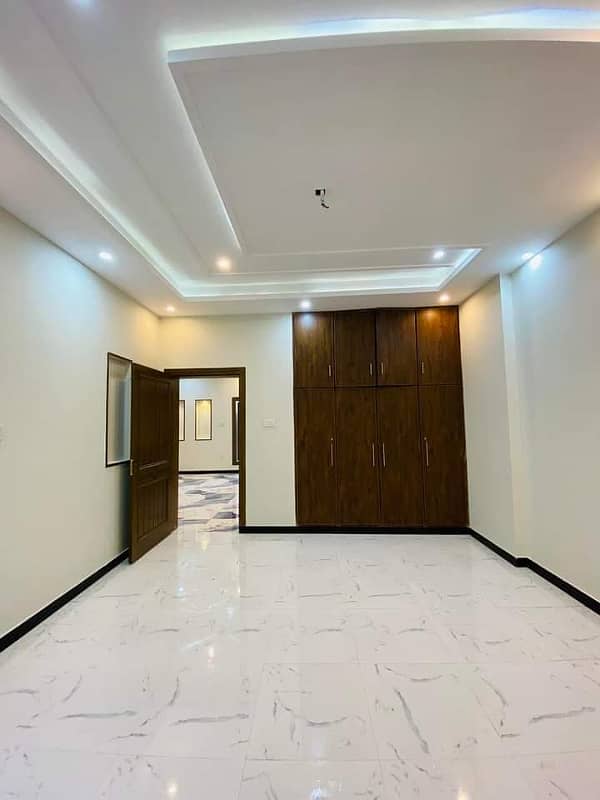 7 Marla Fresh House For Sale In Sufiyan Garden Warsak Road 10