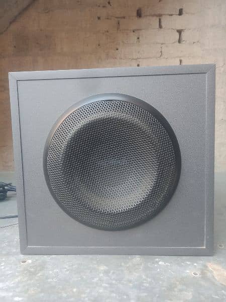 Logitech speaker z625 1