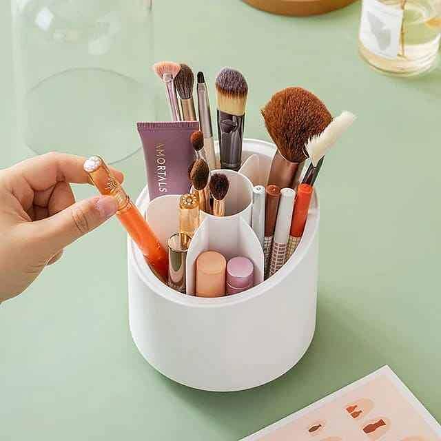 ROTATING COSMETIC BRUSH ORGANIZER. 3