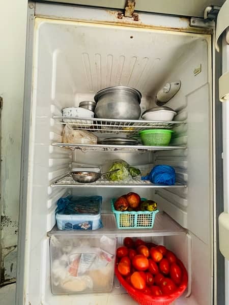Orient refrigerator full size  in total original condition 7