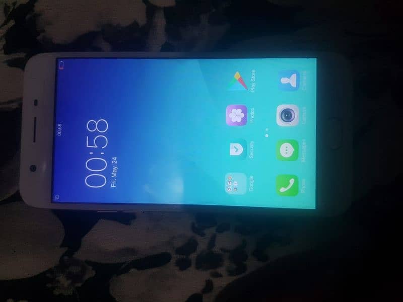 i am selling my oppo A57. . . 1
