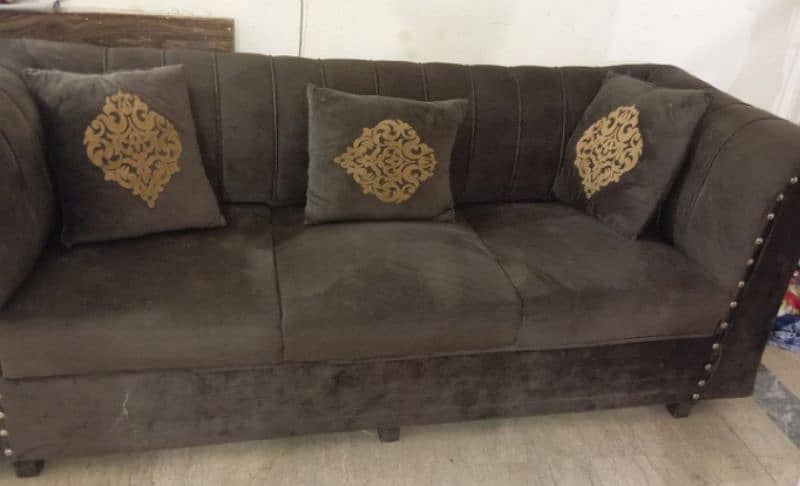 AOA, SOFA SET FOR SALE 1