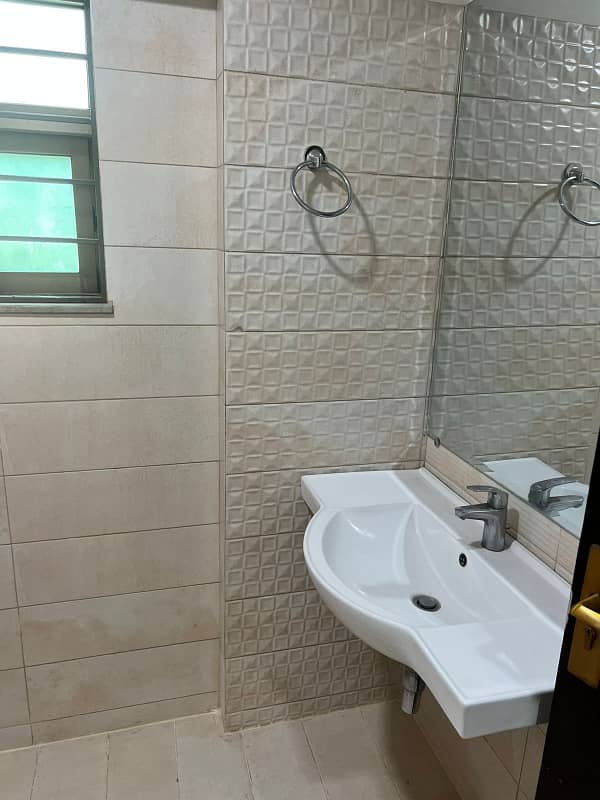 10 Marla 3 Bedroom Apartment Available For Rent In Sector F Askari X 18