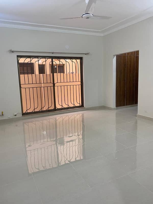Facing Park 4 Beds Good Looking House For Rent In Sector A Askari 10 8