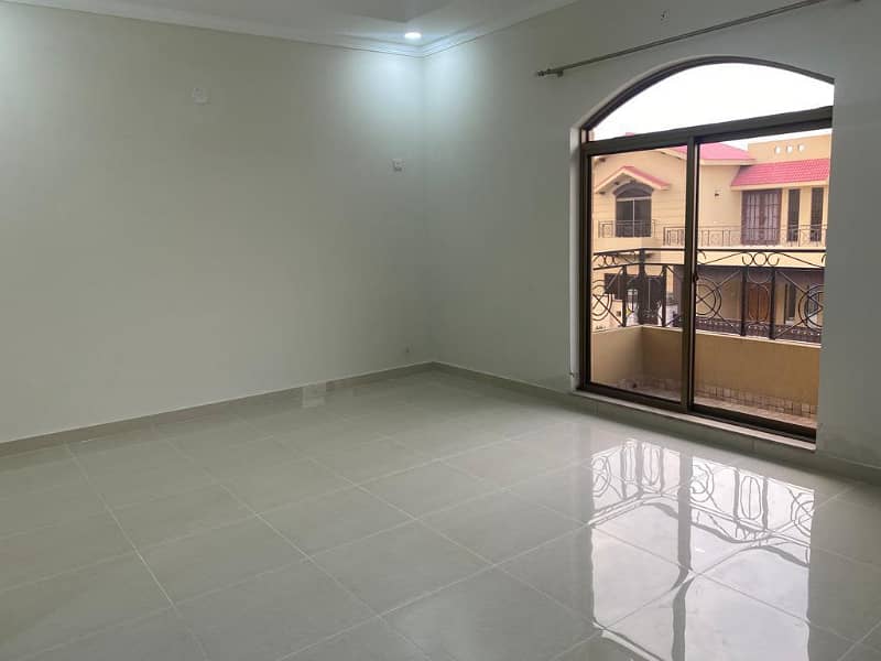 Facing Park 4 Beds Good Looking House For Rent In Sector A Askari 10 11